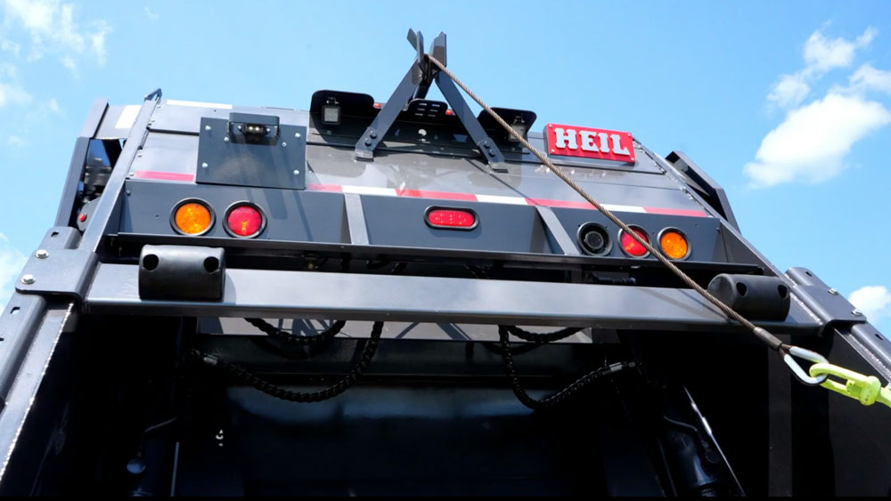 Rear loader operations service shack video